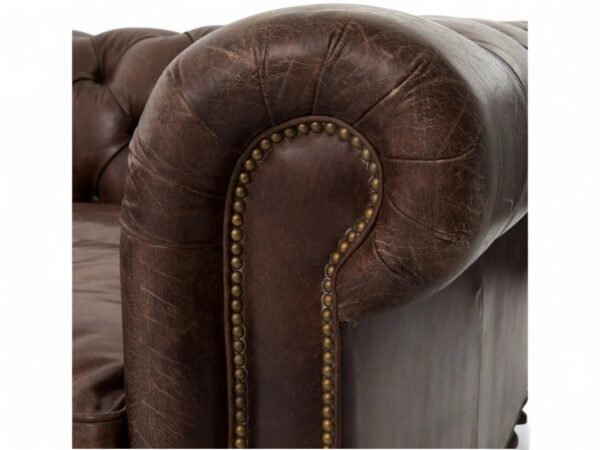Deep tufted Chesterfield couch in genuine leather