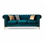 Windsor Chesterfield Sofa with tufted backrest and rolled arms