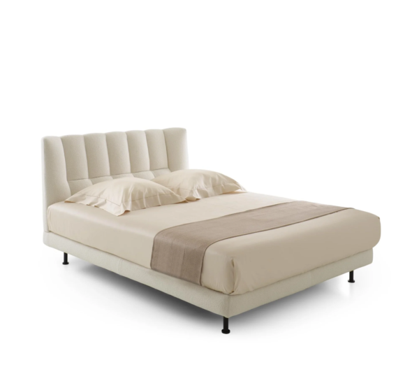 Elegant Vertical Banding Bed