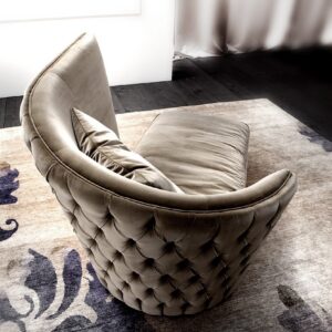 luxury high winged chaise