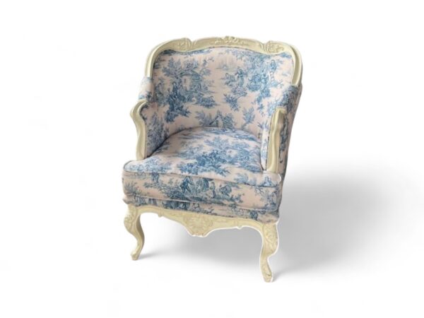 Elegant Baroque Blossom Chair with intricate wood carvings