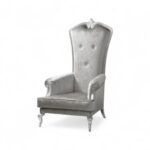 Throne Armchair in shimmering silver velvet with tufted back