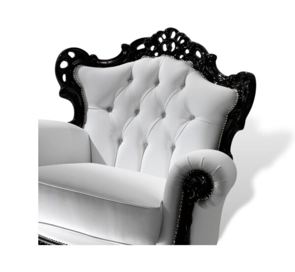 Classic baroque-style armchair in tufted white leather