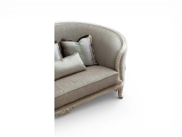 Elegant upholstered sofa for traditional interiors