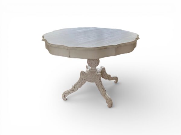 Silvara Round Table luxury wooden dining table
