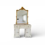 Classic carved dressing table for bedroom