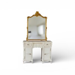 Classic carved dressing table for bedroom