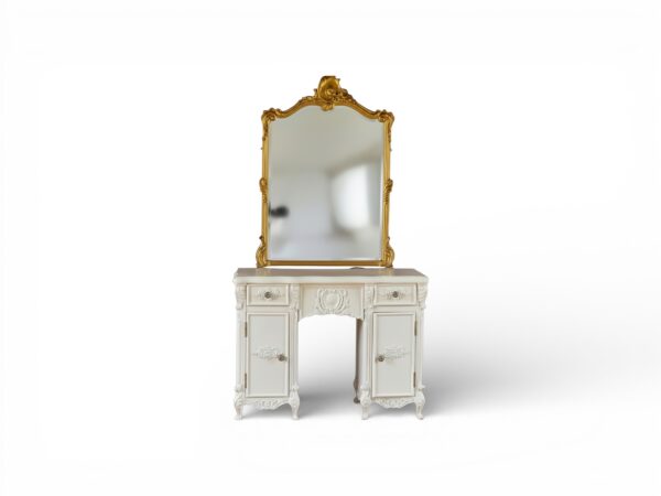 Classic carved dressing table for bedroom