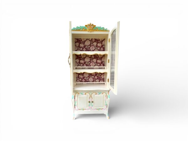 Elegant European style display cabinet in solid wood