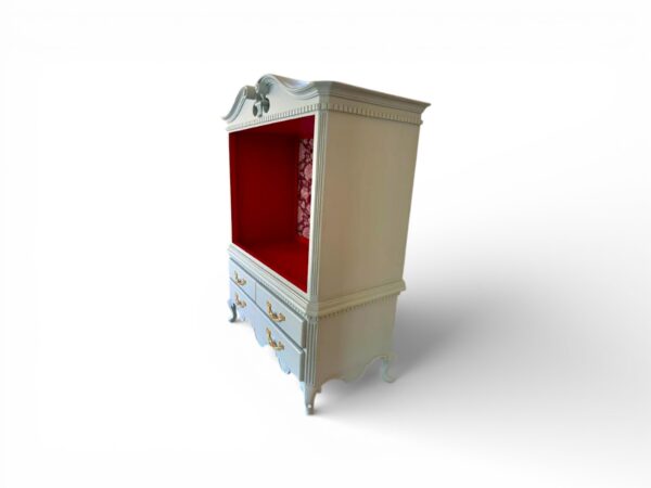 Designer storage cabinet with tall proportions