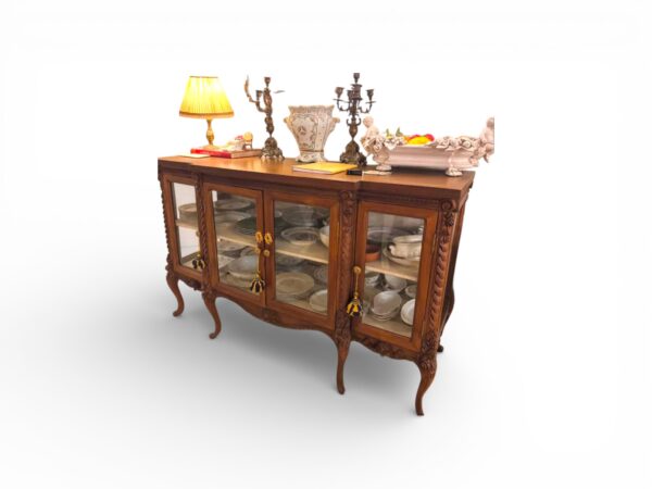 Traditional display cabinet with elegant proportions