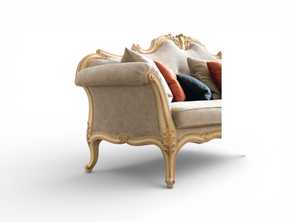 Elegant estate style living room sofa