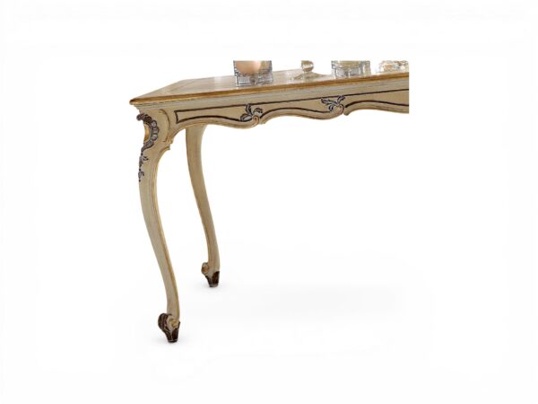 Luxury wooden dining table with cabriole legs